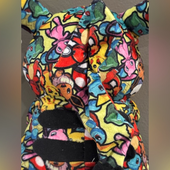 Pokémon pikachu graffiti Takara Tomy 7” plush! New with tags! - Picture 4 of 4